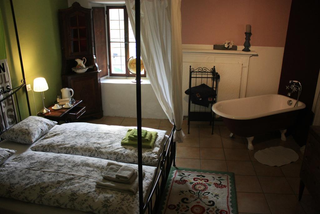 Affittacamere Casa Archi Losone Ruang foto