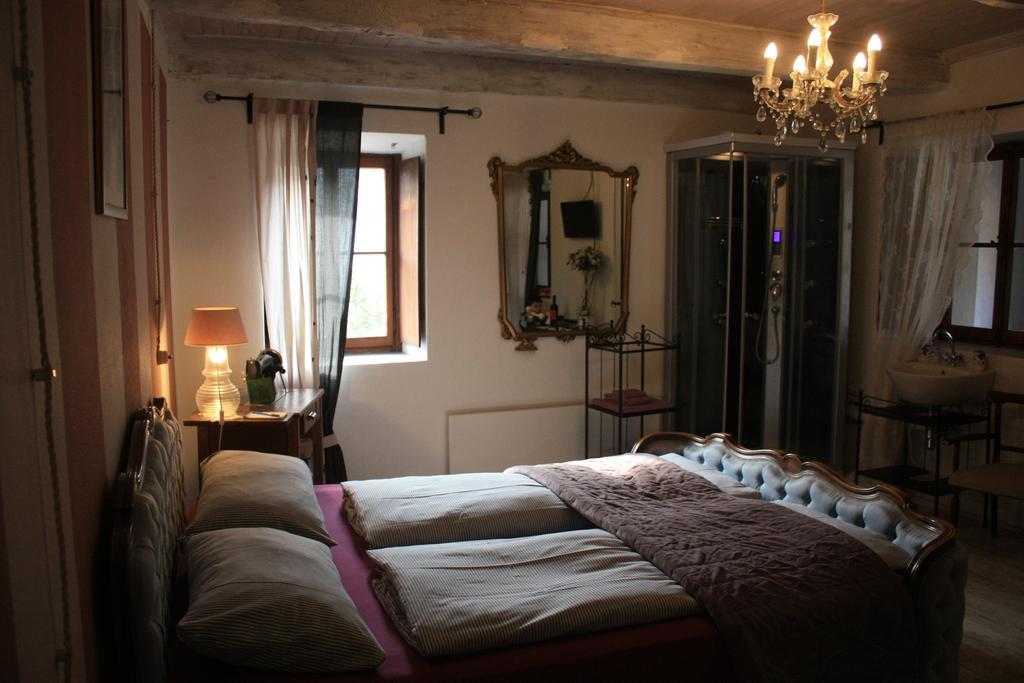 Affittacamere Casa Archi Losone Ruang foto