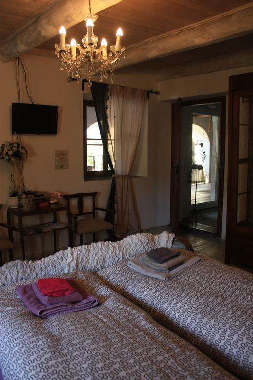Affittacamere Casa Archi Losone Bagian luar foto